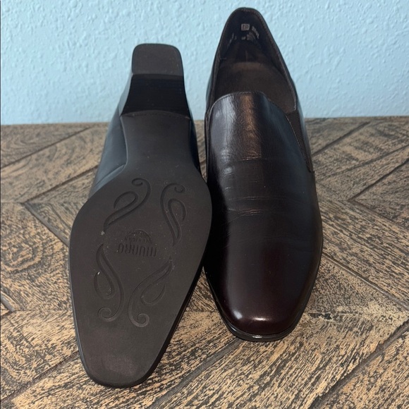 Munro American Women’s Slip-On Leather Shoes Brown - Picture 4 of 17